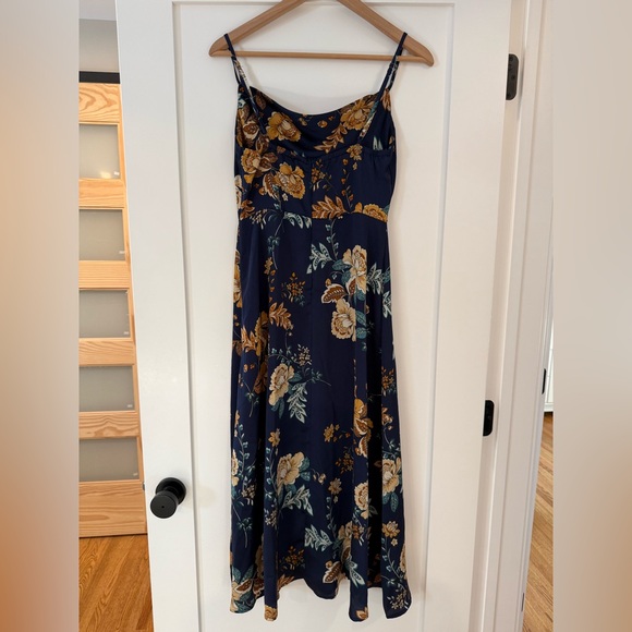 Petal and Pup Size 4 Navy Floral Midi Length Dresss - Picture 2 of 3